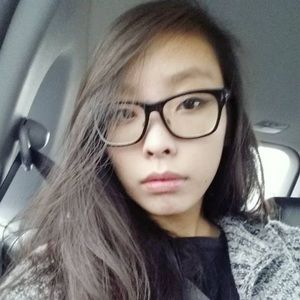 Meet your Posher, Alicia